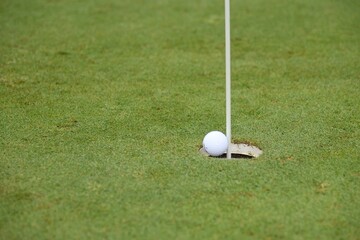 ゴルフカップイン