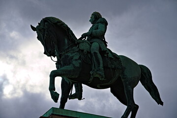Fototapeta na wymiar Statue on the Norwegian royal square of King Carl Johan on his horse.
