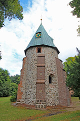 Betzendorf: St.-Peter-und-Paul-Kirche (um 800, Niedersachsen)