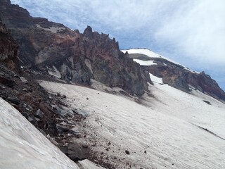hiking in the cascades with glaciers snow melt lakes