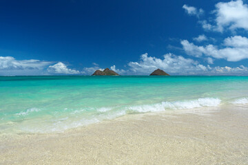 快晴のハワイ、ラニカイビーチとモクルア
