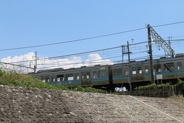 中央本線を走る211系