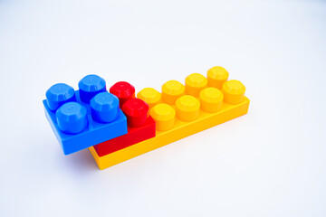 Colorful​ Plastic​ block​ toy​ for​ play​ and​ Learn​