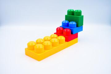 Colorful​ Plastic​ block​ toy​ for​ play​ and​ Learn​