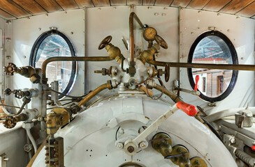 Control details of an  steam locomotive