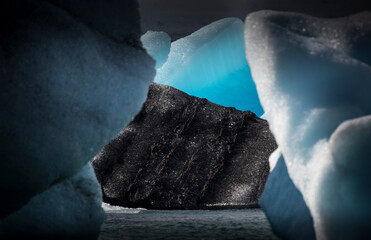 blue and black icebergs