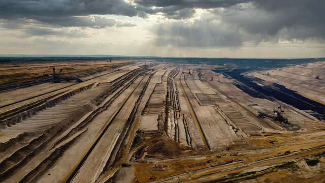 Opencast mine Erzweiler Drohnen photo on a cloudy day
