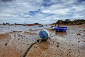 Obraz premium Scenery in Brittany France with the Ocean and different types of Boats