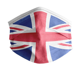 Mascarilla sanitaria para Covid con fondo blanco y la bandera de Reino Unido o Inglaterra 