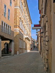 Obraz premium Italy, Marche, Macerata, downtown medieval street.