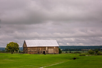 Fototapeta na wymiar This Old Barn