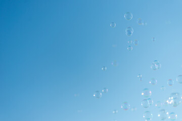 青空とシャボン玉