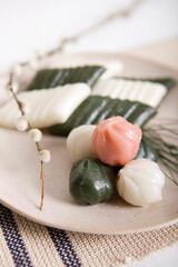 korean food, rice cake - songpyeon and jeolpyeon