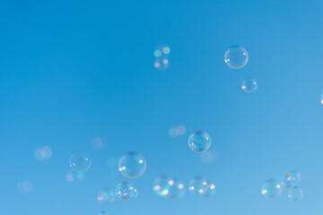 青空とシャボン玉