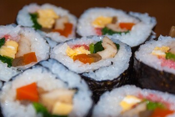 さぁできましたよ召し上がれ、美味しい手巻き寿司