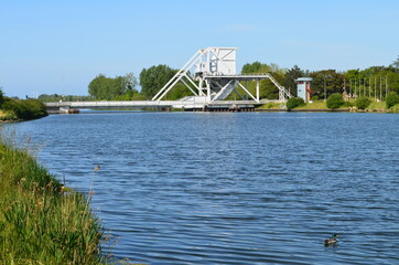Le pont 
