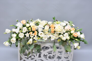 bridal bouquets of natural flowers