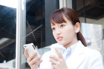 お昼休みのＯＬ