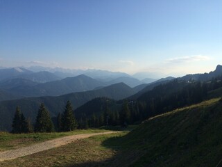 Obraz premium Looking over the European Alps near Bad Tölz, Germany