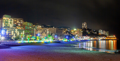 Fototapeta premium 熱海サンビーチから見た熱海の夜景