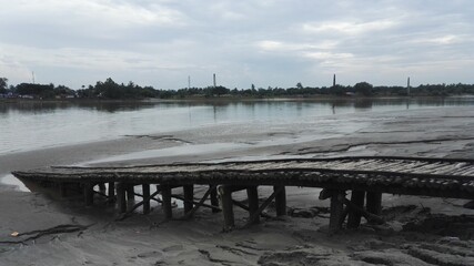 A day out at the riverside