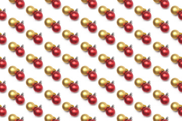 seamless pattern of red and gold christmas balls