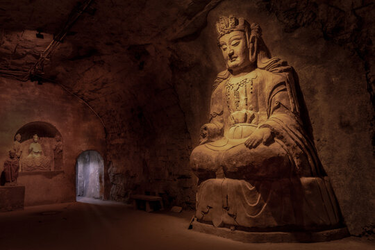 Buddha, Thousand Buddha Mountain, Qianfo Mountain, Wanfo Cave, Jinan, Shandong Province, China