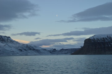 Sunset in the ice fjords of the Norwegian Archipelago of Svalbard (Spitsbergen), Norway