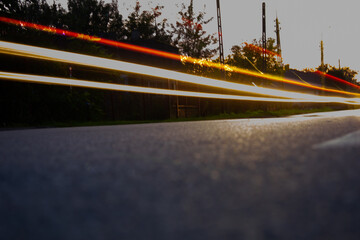 Długa ekspozycja na drodze w małym miasteczku  © Dominik