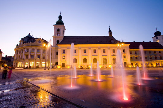 Fountains at Sibiu main square, Piata Mare, Sibiu, Romania, Europe