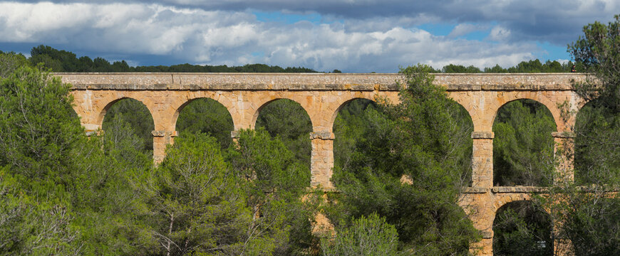 Pont del Diable viaduct, Tarragona, Spain