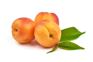 Fototapeta na wymiar Fresh peaches, isolated on white background