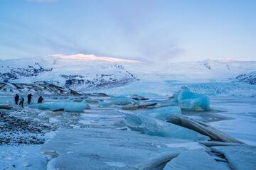 Photographers attempting to capture the glory of Jokulsarlon Glacier lagoon in Iceland