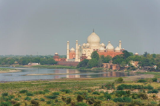 View of Taj Mahal against sky