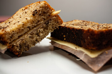 Sándwich de pan de nuez