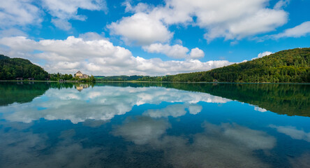 Fuschlsee, Salzburger Land, Österreich, an einem Sommertag 