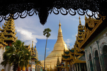 View Shwedagon Pagoda Against Cloudy