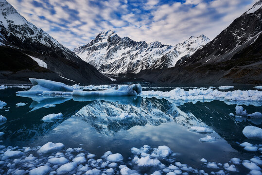 Scenic view of Mount Cook reflecting in Hooker Lake