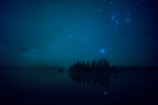 Scenic view of Aurora Borealis over Cherokee Lake