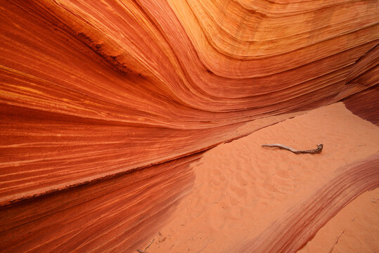 View of wave pattern on Coyote Buttes