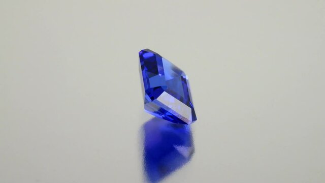 タンザナイト(tanzanite)