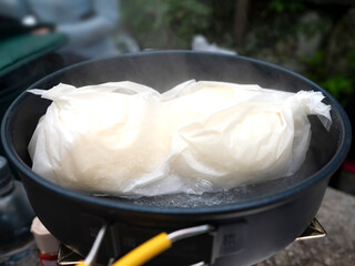 山やキャンプで調理するアウトドアごはん・山ごはん【豚まん・肉まん】
