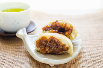 信州名物おやきとお茶　くるみ味噌