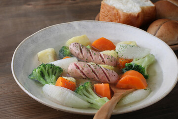 野菜たっぷりのポトフ