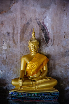 old style buddha statue in thailand
