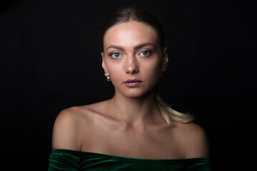Fototapeta premium portrait of a young woman, shooting in a photo studio