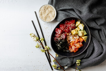 Hawaiian tuna salad with vegetables