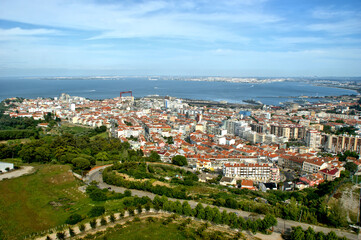 Obraz premium Panoramic view of Almada from Sanctuary of Cristo Rei, Portugal