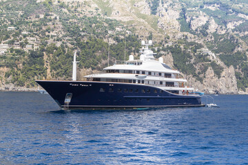 Fototapeta na wymiar Luxury yacht on the Amalfi Coast near Positano, Italy
