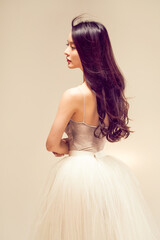 포즈,여성, 女, 드레스, 미, 자세, 체형, 춤,댄스, 춤사위,동작, 신부, 유행, beautiful, 인물사진, 사람, 글래머, 포즈, 우아한 , 여자, women, girl, 아가씨, 긴머리, 여성, 섹시, 프로필, 흰피부, 무용, 발레리나, 무용수, 필라테스, 요가, 무표정, 소녀,발레